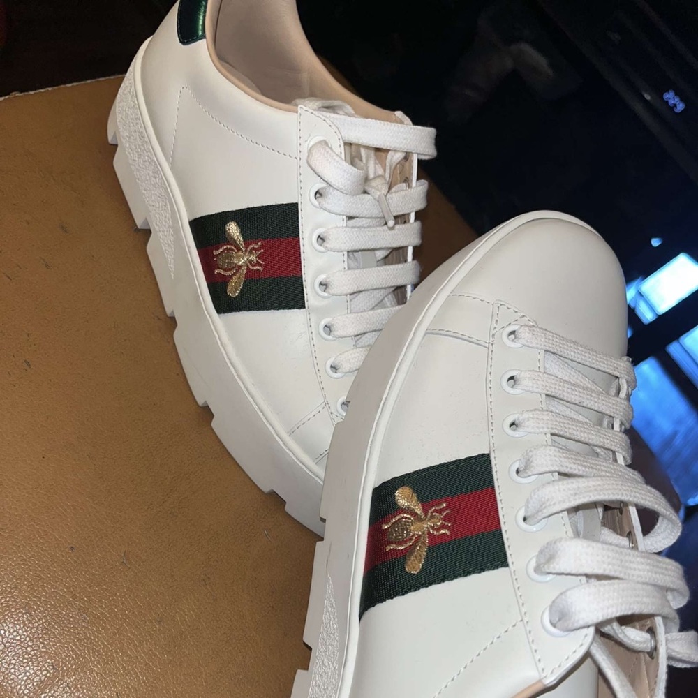 Authentic Gucci girls shoes new